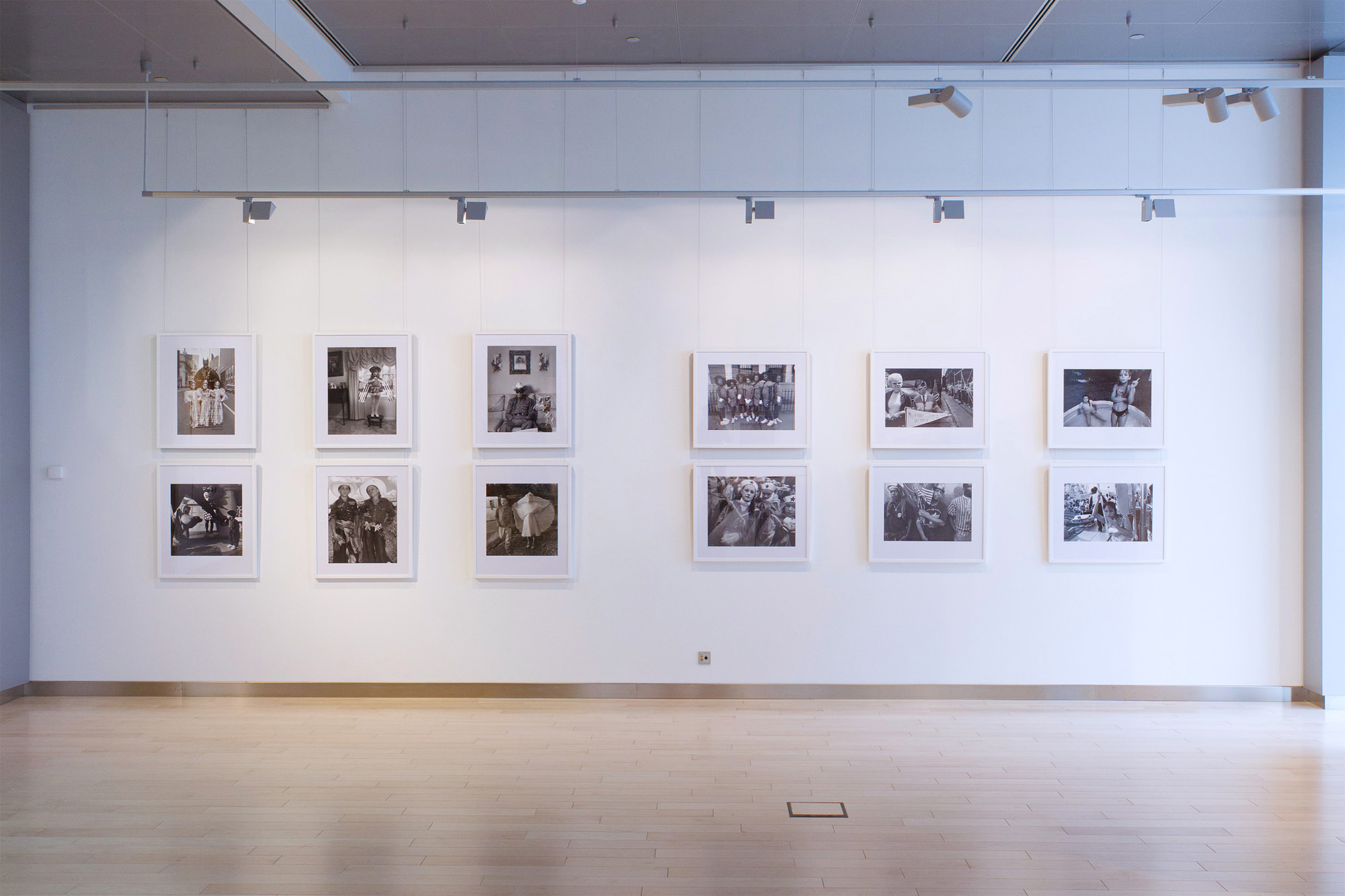 Mary Ellen Mark – solo exhibition “Frames of America”